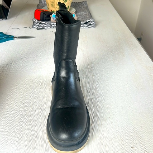 Zara Girls Zip Chelsea/Moto Boots with Lug Sole - Black, Size 37 - Picture 4 of 11